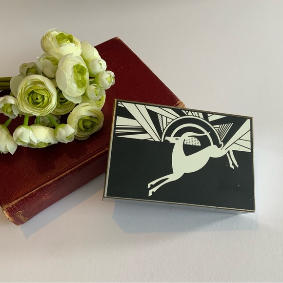 White&Black Gazelle Box - Picture 9 of 11